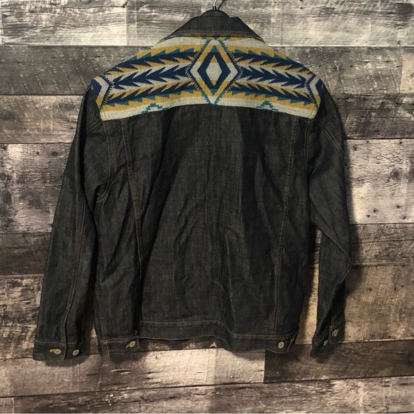Pendleton Denim Jacket w/ Tribal Pattern Large - Picture 2 of 4